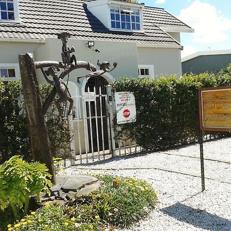Jembjo'S Knysna Lodge & Backpackers Exterior photo