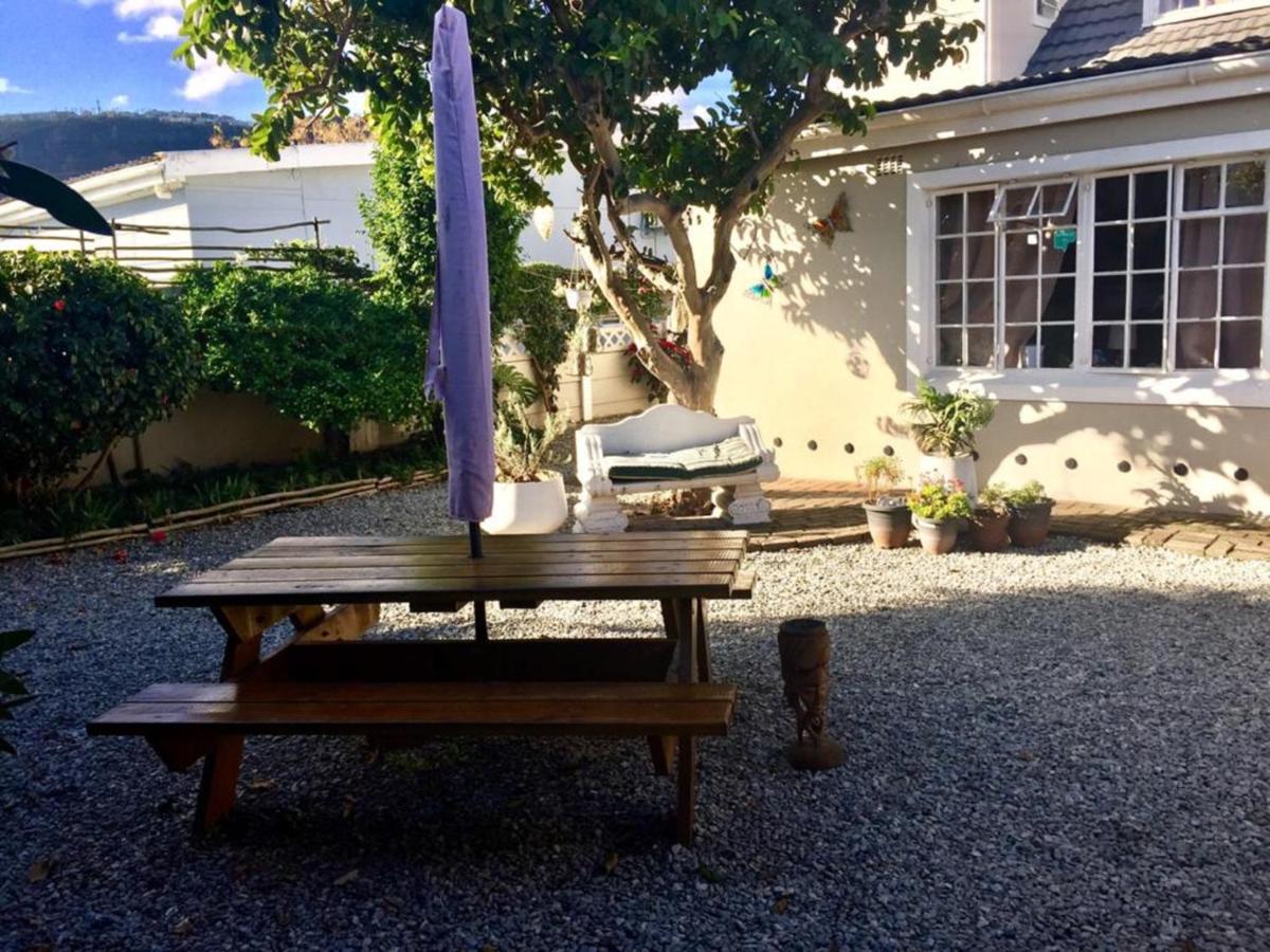 Jembjo'S Knysna Lodge & Backpackers Exterior photo