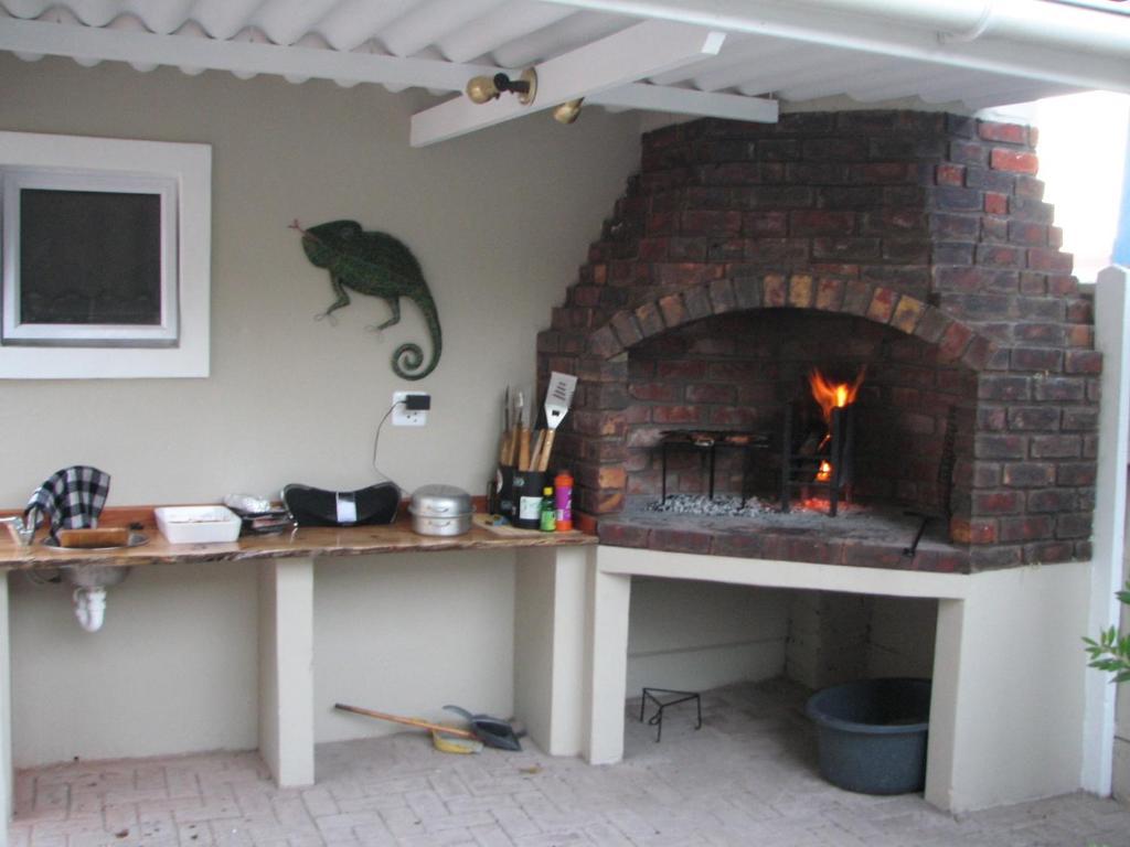 Jembjo'S Knysna Lodge & Backpackers Exterior photo