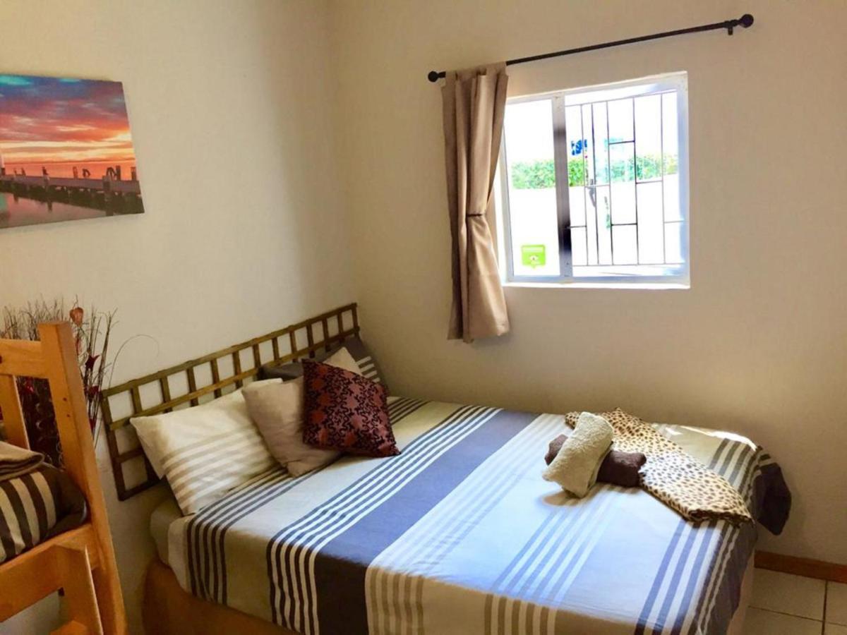Jembjo'S Knysna Lodge & Backpackers Exterior photo